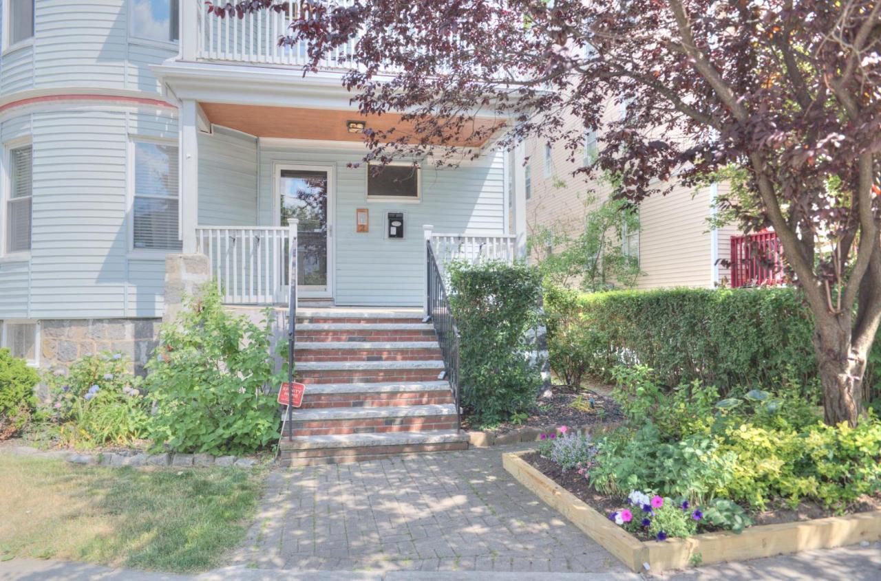 Bright & Spacious 2Br Apartment, Mins From Downtown Boston, Parking エクステリア 写真