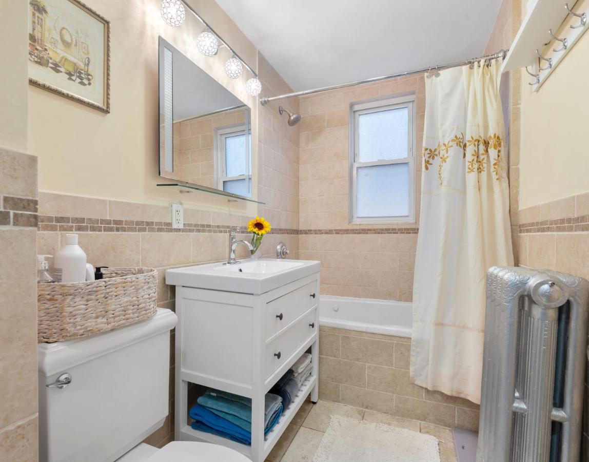 Bright & Spacious 2Br Apartment, Mins From Downtown Boston, Parking エクステリア 写真