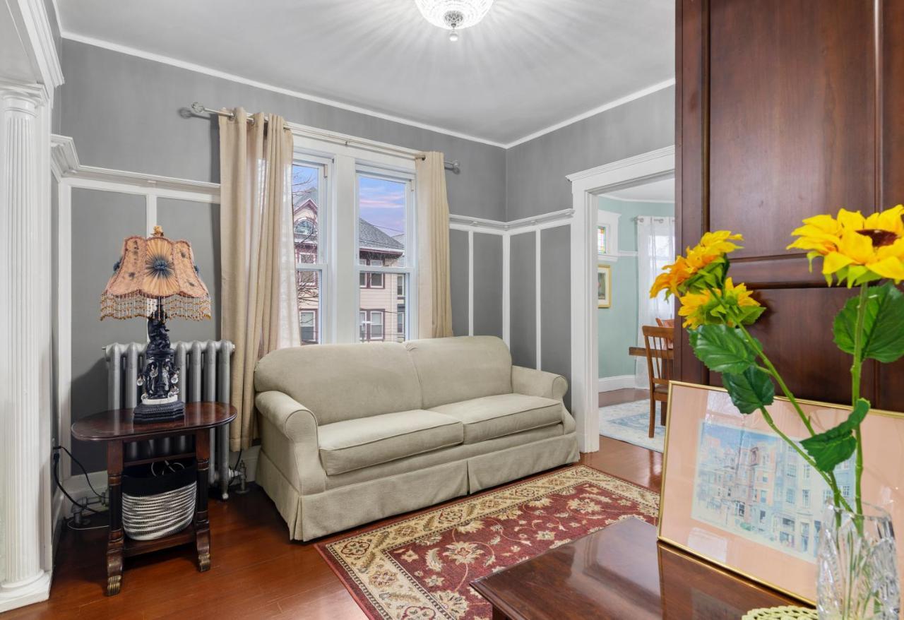 Bright & Spacious 2Br Apartment, Mins From Downtown Boston, Parking エクステリア 写真