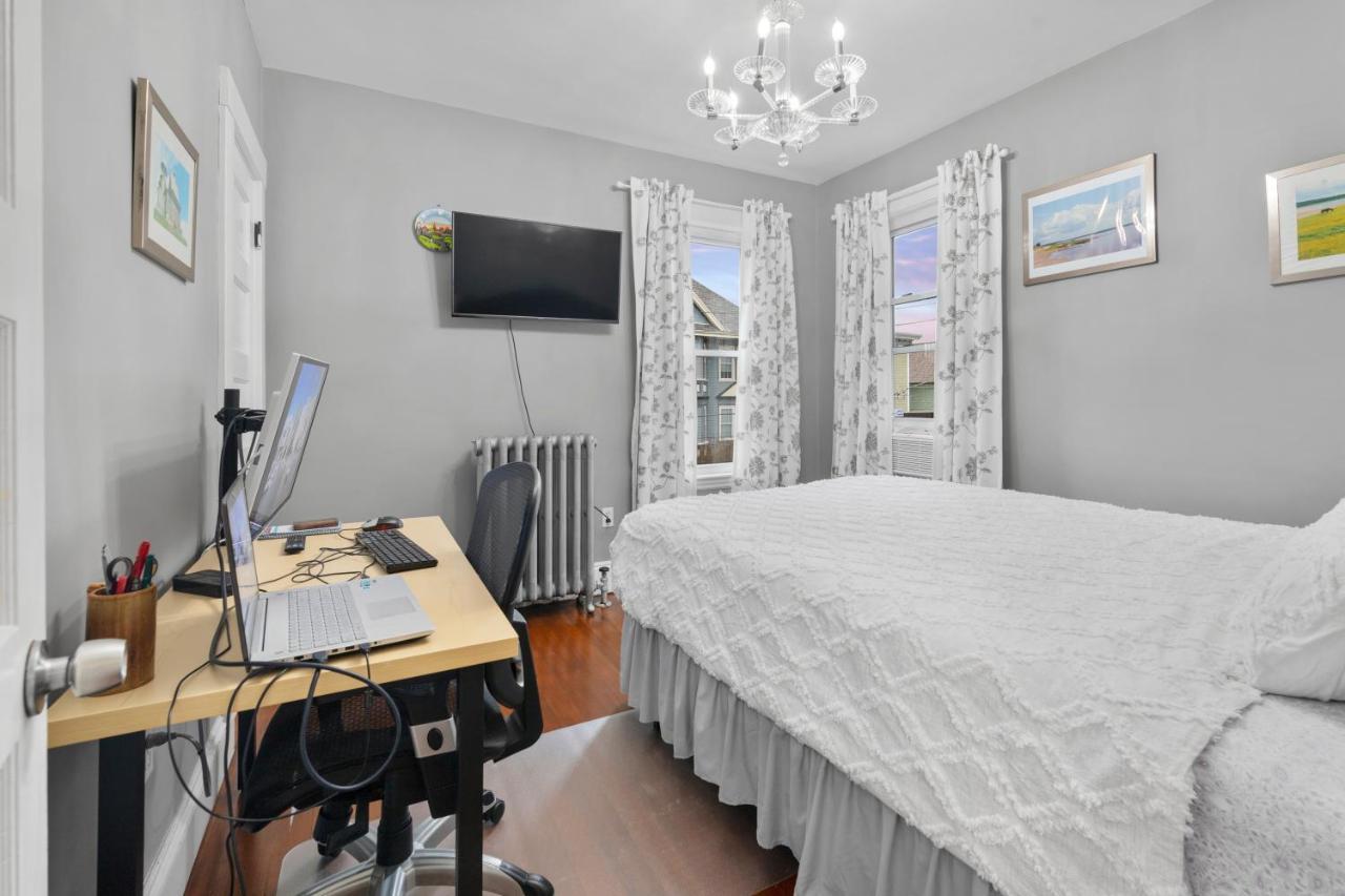 Bright & Spacious 2Br Apartment, Mins From Downtown Boston, Parking エクステリア 写真