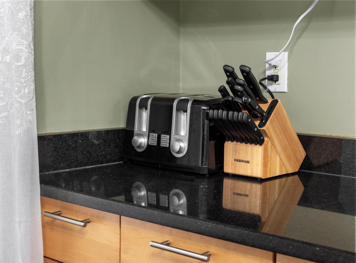 Bright & Spacious 2Br Apartment, Mins From Downtown Boston, Parking エクステリア 写真