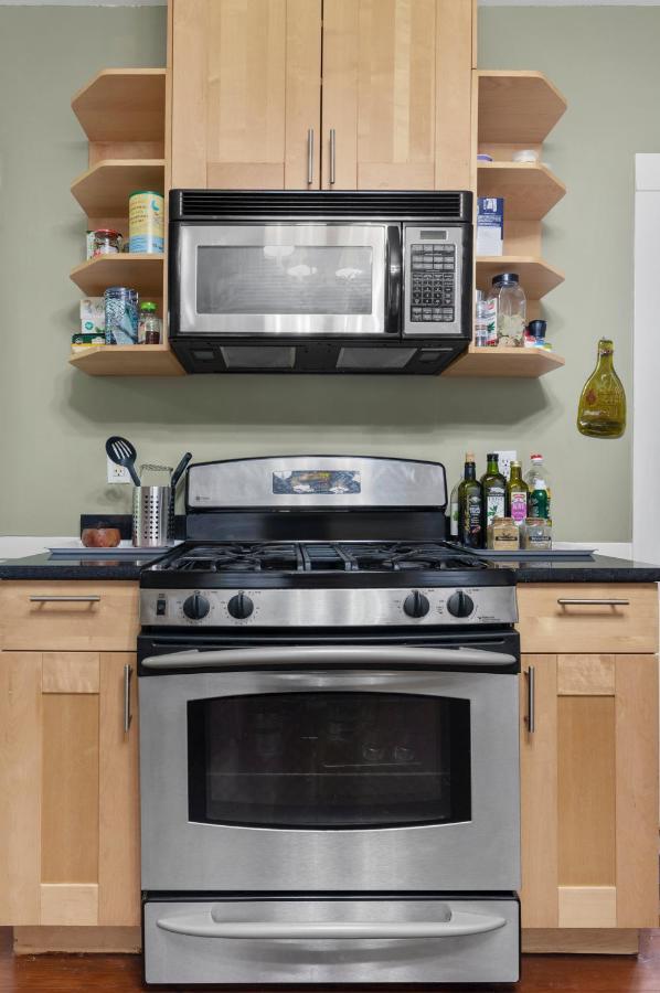 Bright & Spacious 2Br Apartment, Mins From Downtown Boston, Parking エクステリア 写真